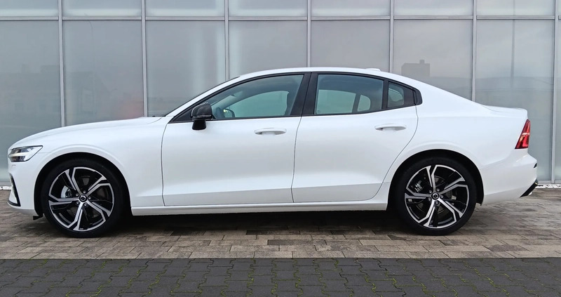 Volvo S60 cena 199714 przebieg: 10, rok produkcji 2024 z Darłowo małe 301